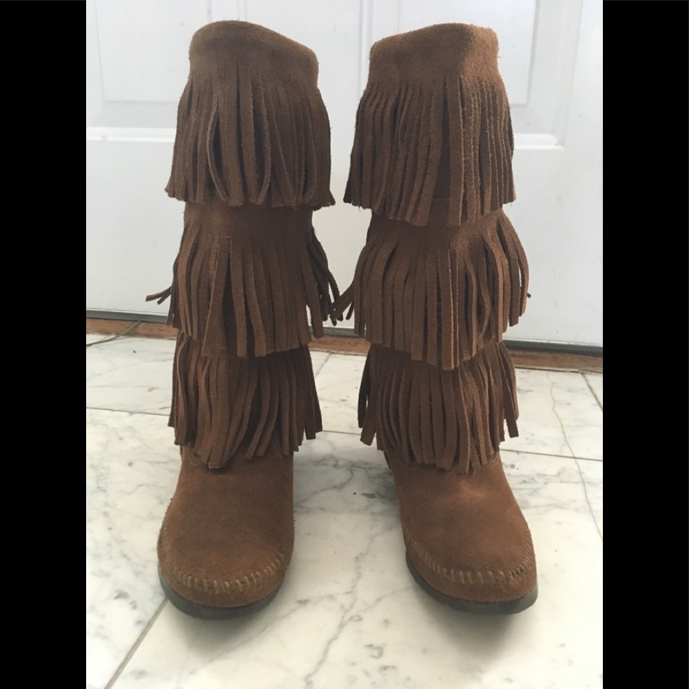 Minnetonka 3 Layer Fringe Boots Moccasins